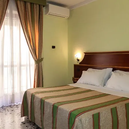 Hotel Astoria 3*