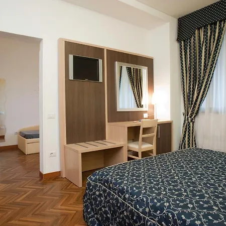 Astoria Hotel