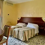 Astoria 3*