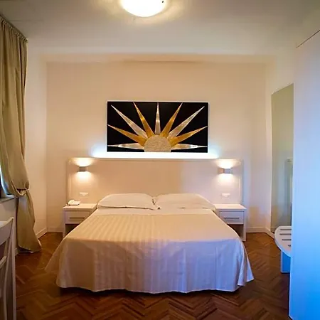 Astoria מלון