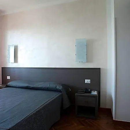 Hotel Astoria 3*