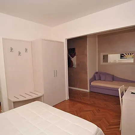 Astoria Hotel